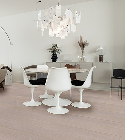 Novafloor 205 Tammi Polar White 1-sauva �ljyvahattu & harjattu parketti