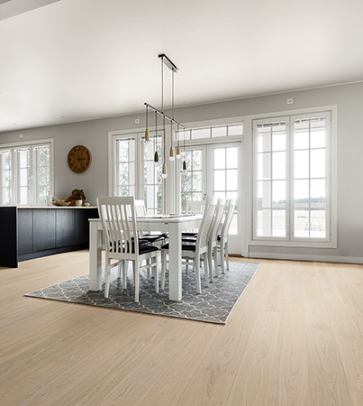 Novafloor New Classics Tammi White Frost 1-sauva �ljyvahattu & harjattu parketti